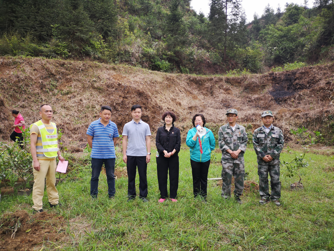 图片2.jpg 图片2.jpg